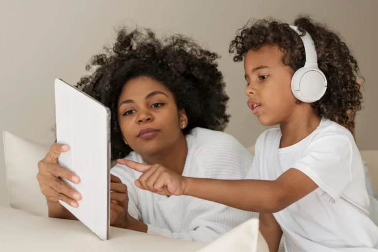 Age Appropriate Online Safety Tips for children 1 loginim