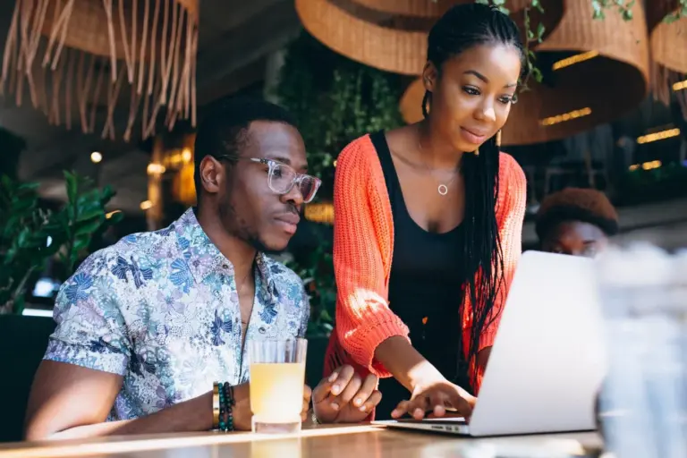 Digitizing a business: Navigating the Digital Transformation Landscape for Businesses 1 trans